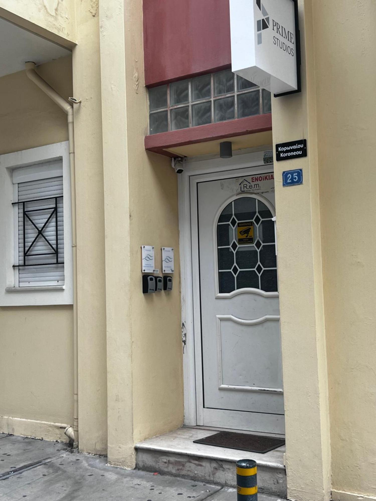 Central Studio Semi-Basement Heraklion  Ngoại thất bức ảnh