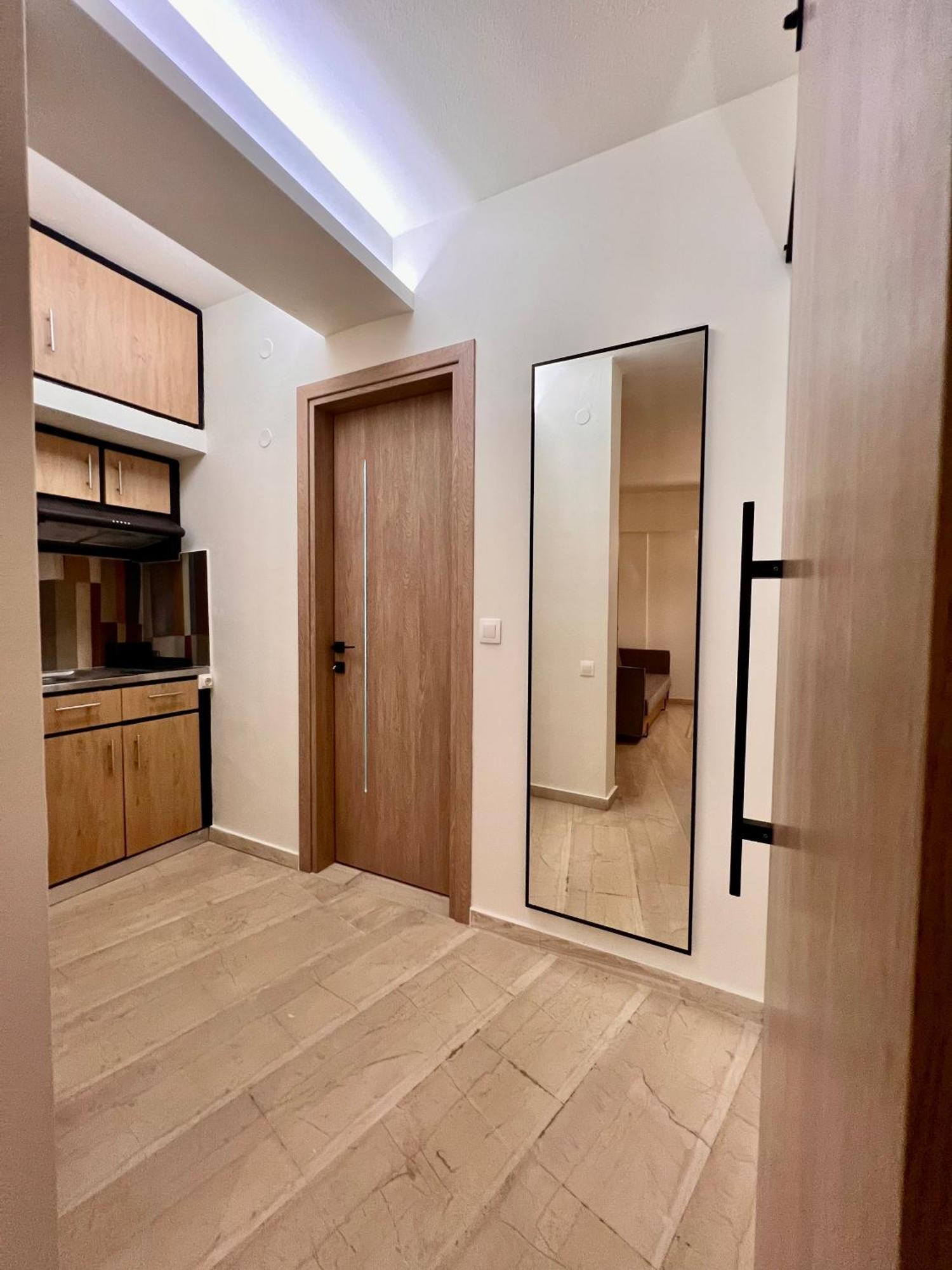 Central Studio Semi-Basement Heraklion  Ngoại thất bức ảnh