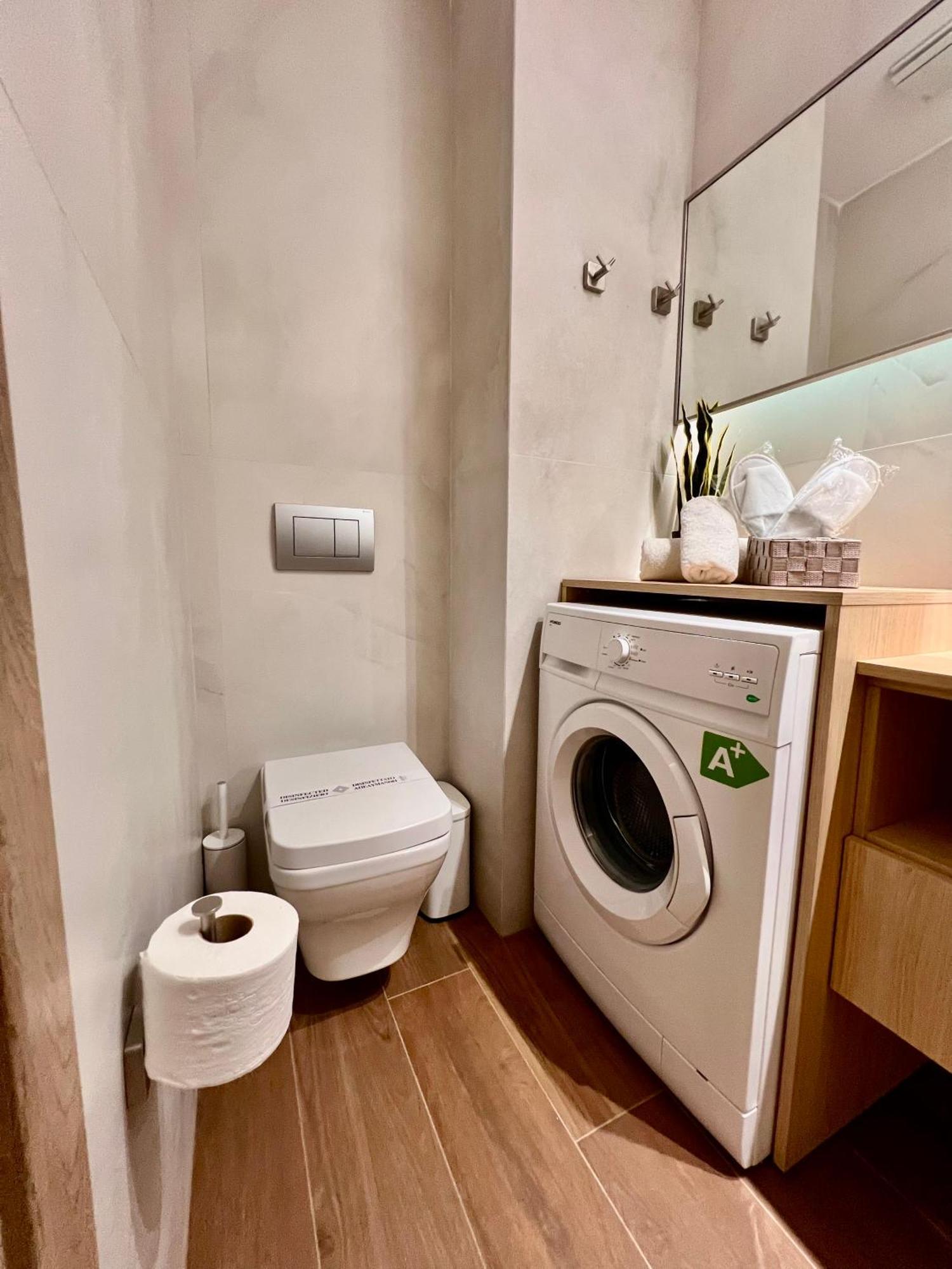Central Studio Semi-Basement Heraklion  Ngoại thất bức ảnh